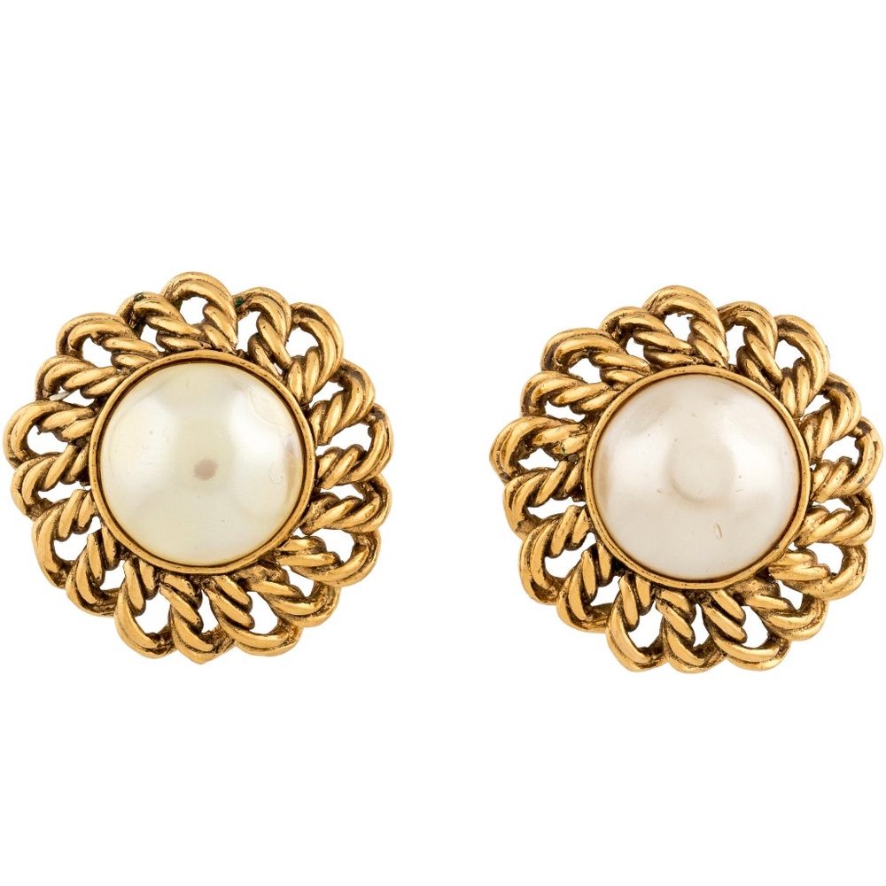 VINTAGE CHANEL. Vintage Faux Pearl Clip-On Earrings.